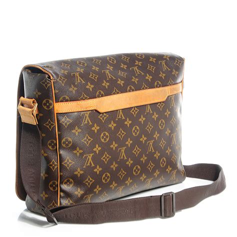 louis vuitton mens messenger bag used|louis vuitton messenger bag models.